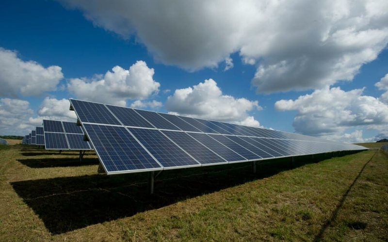 Cómo elegir paneles solares en Panamá y reducir costos