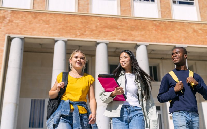 Amplia oferta de licenciaturas en Panamá para el nuevo año académico